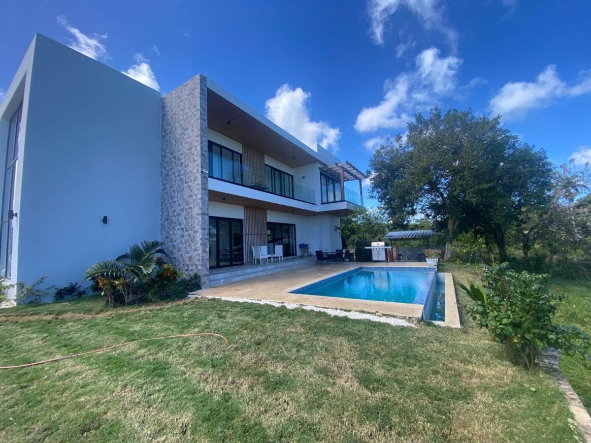Casa en Cabrera en venta con hermosa en vista – foto 2