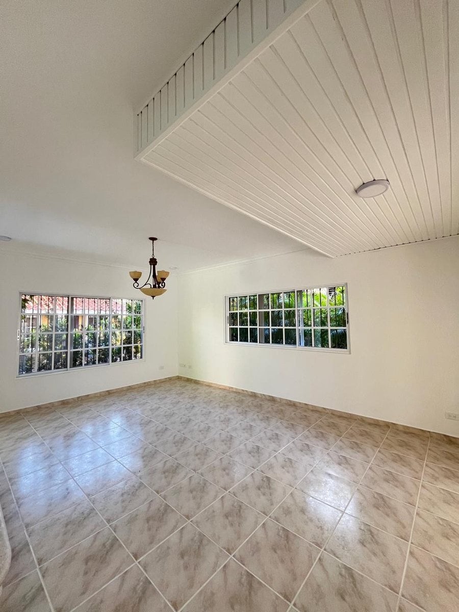 Alquiler Casa en Arroyo Hondo – foto 11