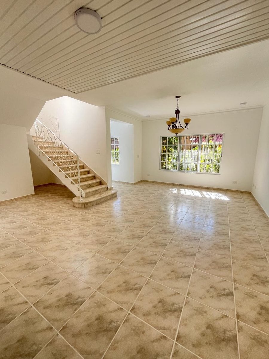 Alquiler Casa en Arroyo Hondo – foto 4