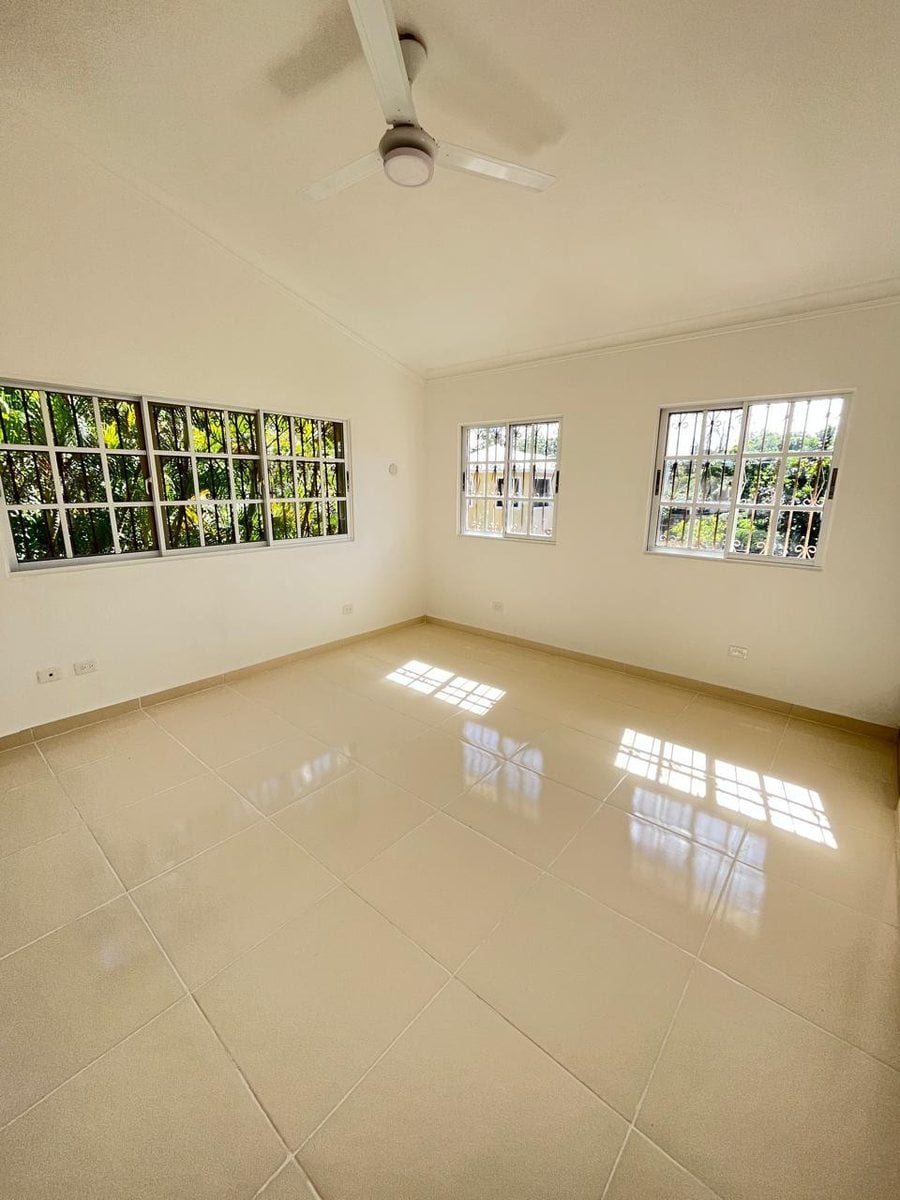 Alquiler Casa en Arroyo Hondo – foto 6