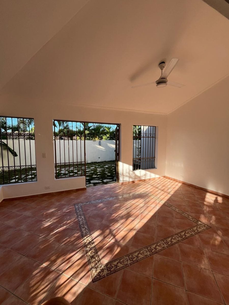 Alquiler Casa en Arroyo Hondo – foto 12