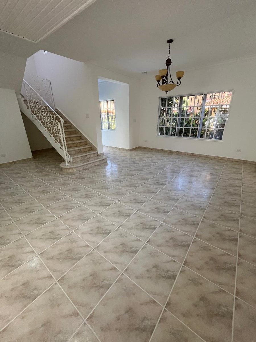 Alquiler Casa en Arroyo Hondo – foto 10
