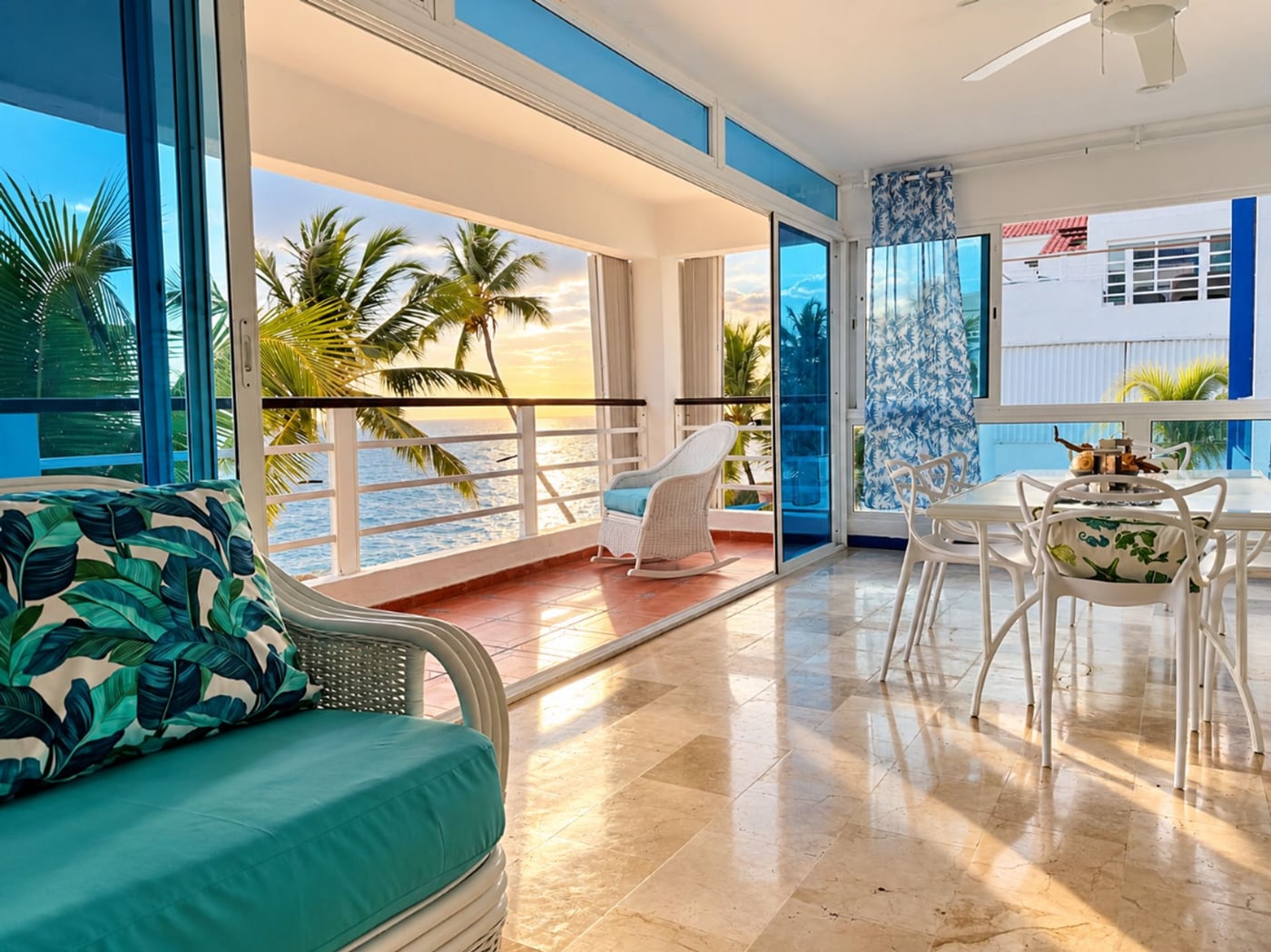 PENTHOUSE EN ALQUILER 2 HABITACIONES FRENTE AL MAR – foto 2