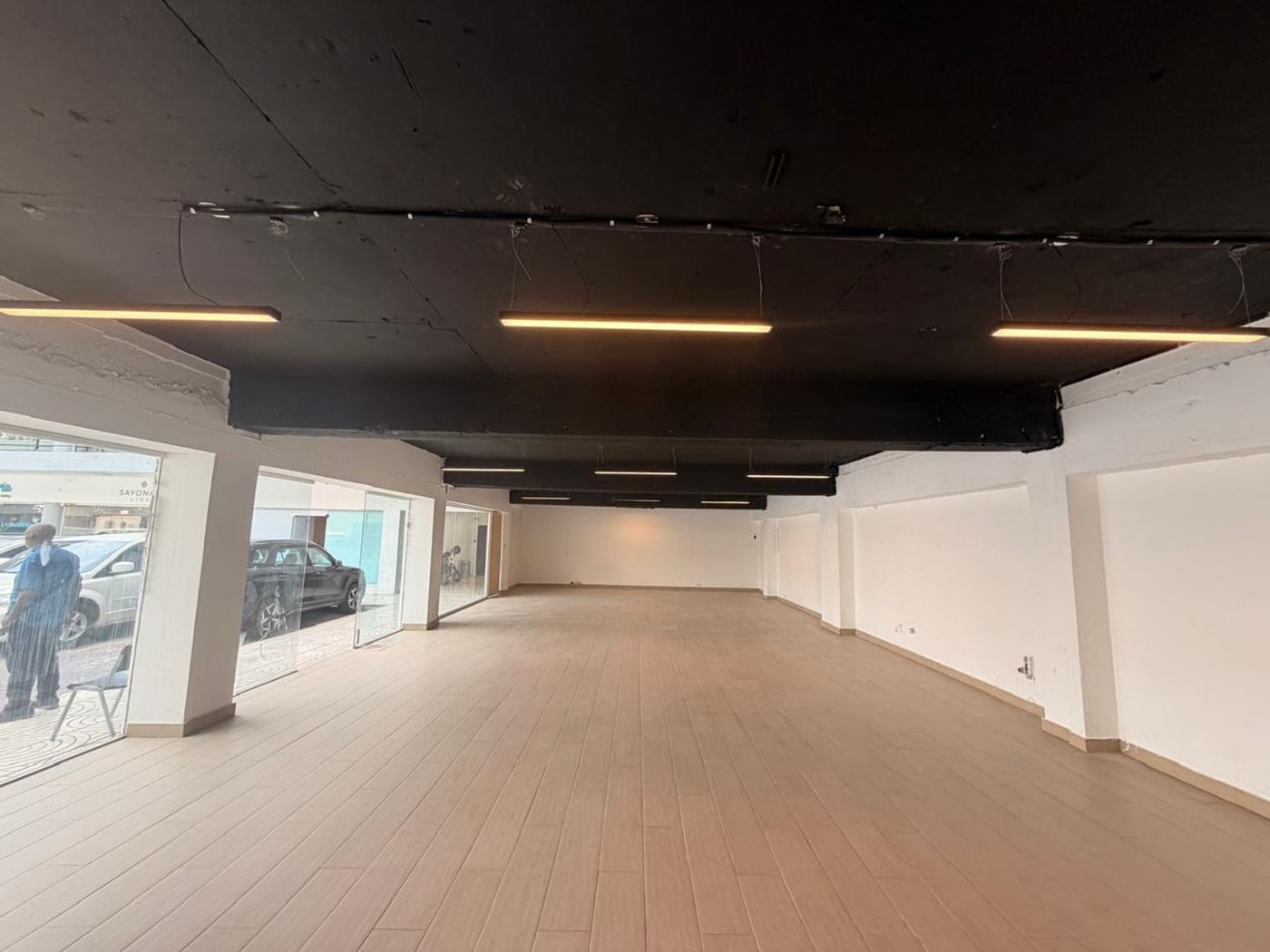 Local Comercial en primer piso plaza en Piantini – foto 9