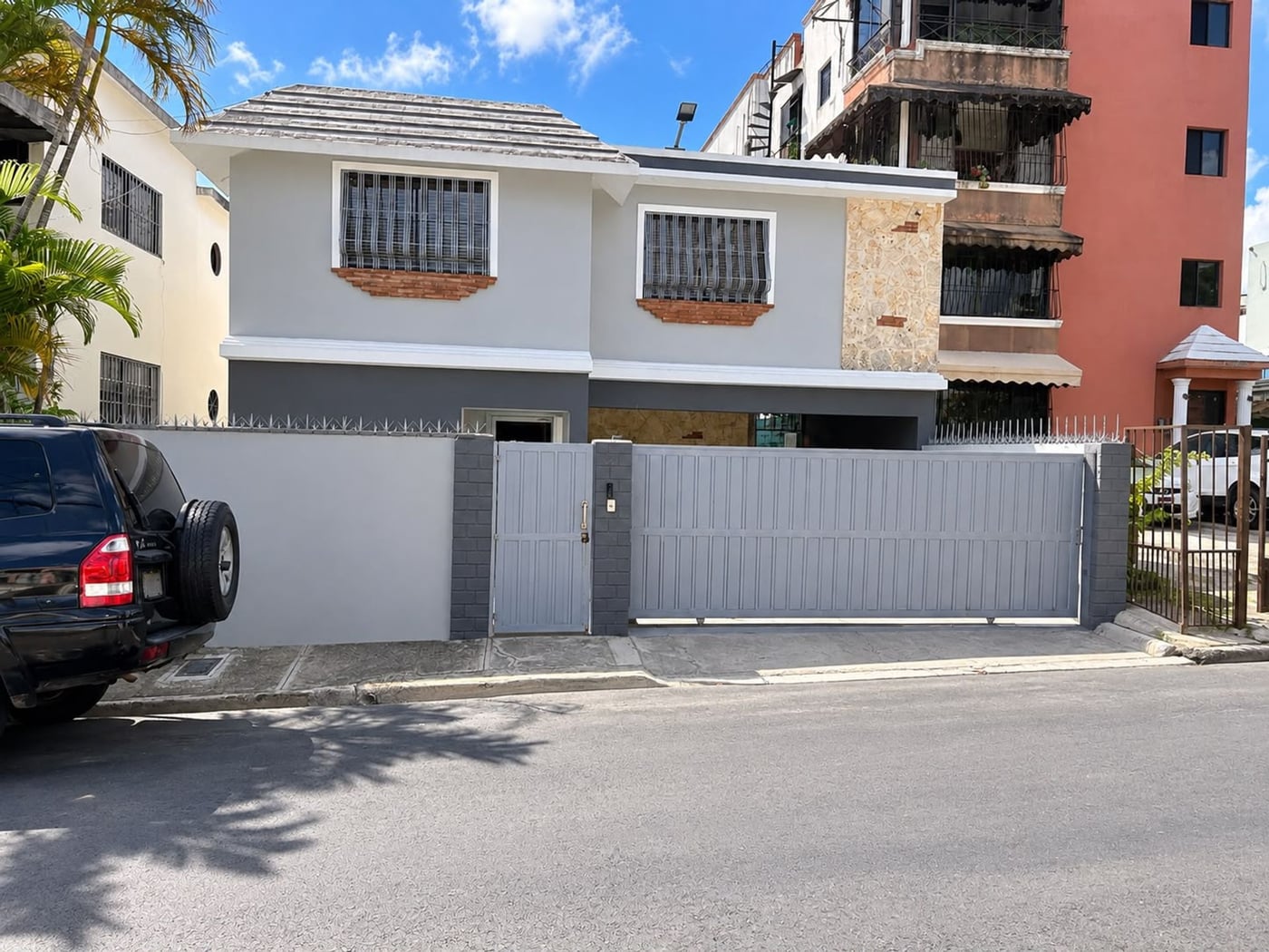 CASA EN VENTA 3 DORMITORIOS COLINAS DE LOS RÍOS – foto 1
