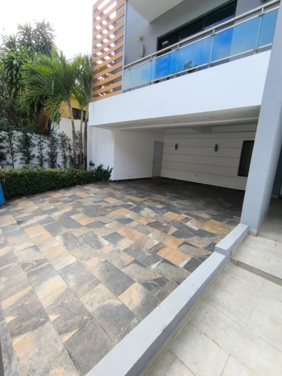 Casa en venta en Altos de Arroyo Hondo III – foto 2