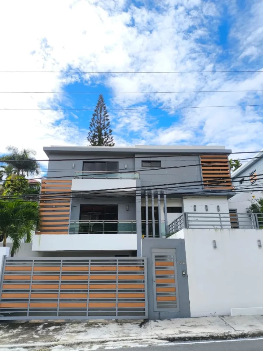 Casa en venta en Altos de Arroyo Hondo III – foto 1