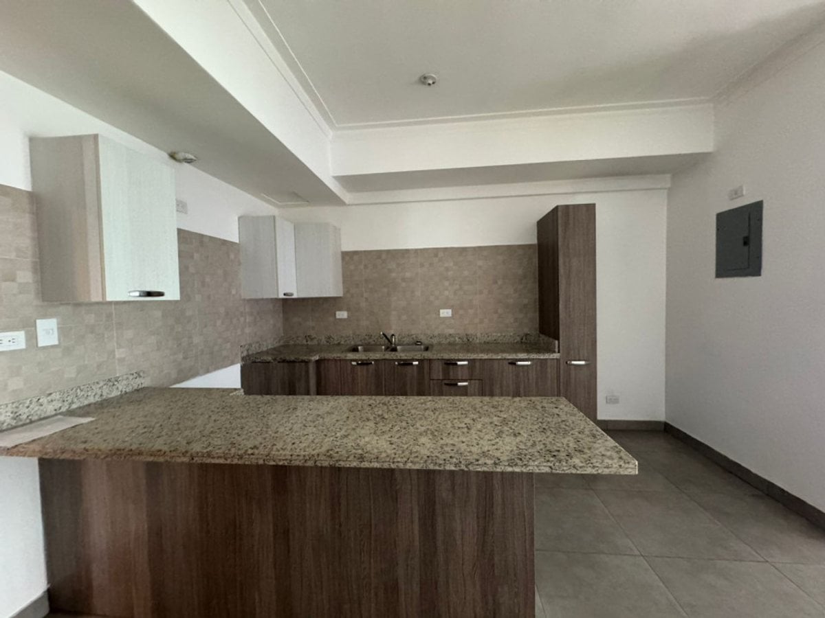 Apartamento en Ensanche Serralles, 65m² – foto 4