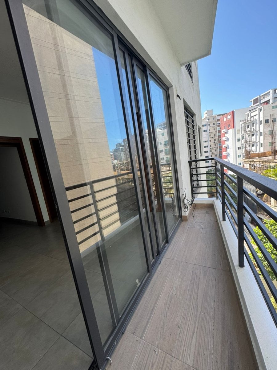 Apartamento en Ensanche Serralles, 65m² – foto 2