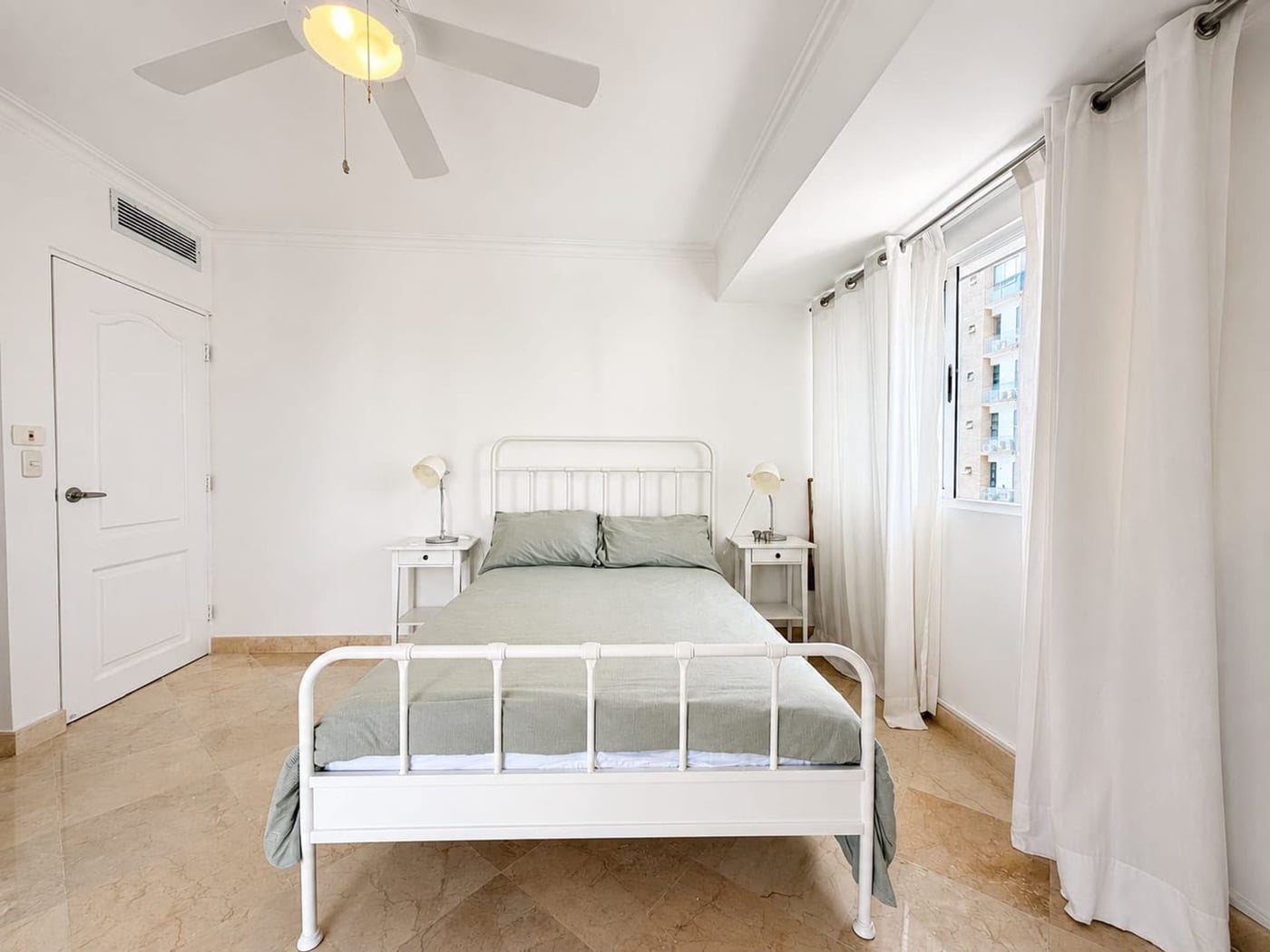 Apartamento en venta en Ensanche Naco, piso alto – foto 9