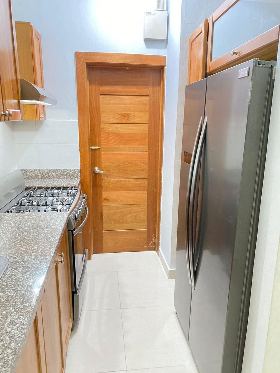 Apartamento Amueblado en Evaristo Morales – foto 4