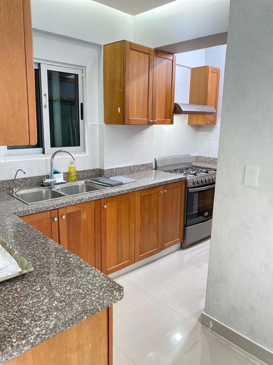 Apartamento Amueblado en Evaristo Morales – foto 5