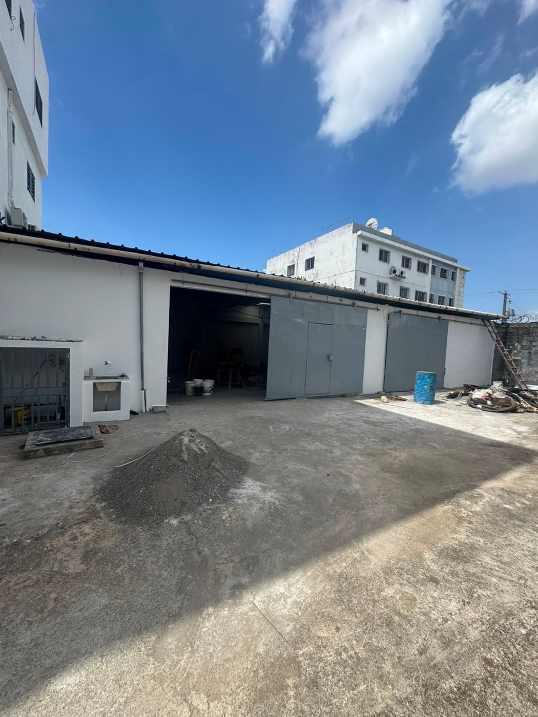 Nave industrial en alquiler en Los Prados – foto 1