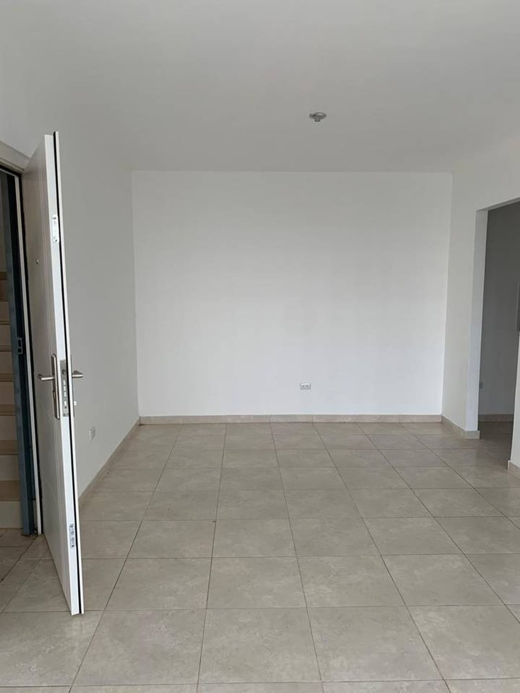 Apartamento cómodo y bien ubicado en Cuidad juan B – foto 2
