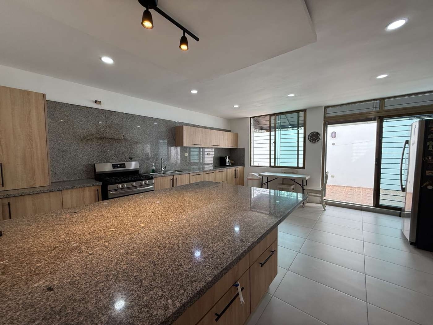 Vendo Casa Moderna Altos Arroyo Hondo III – foto 10