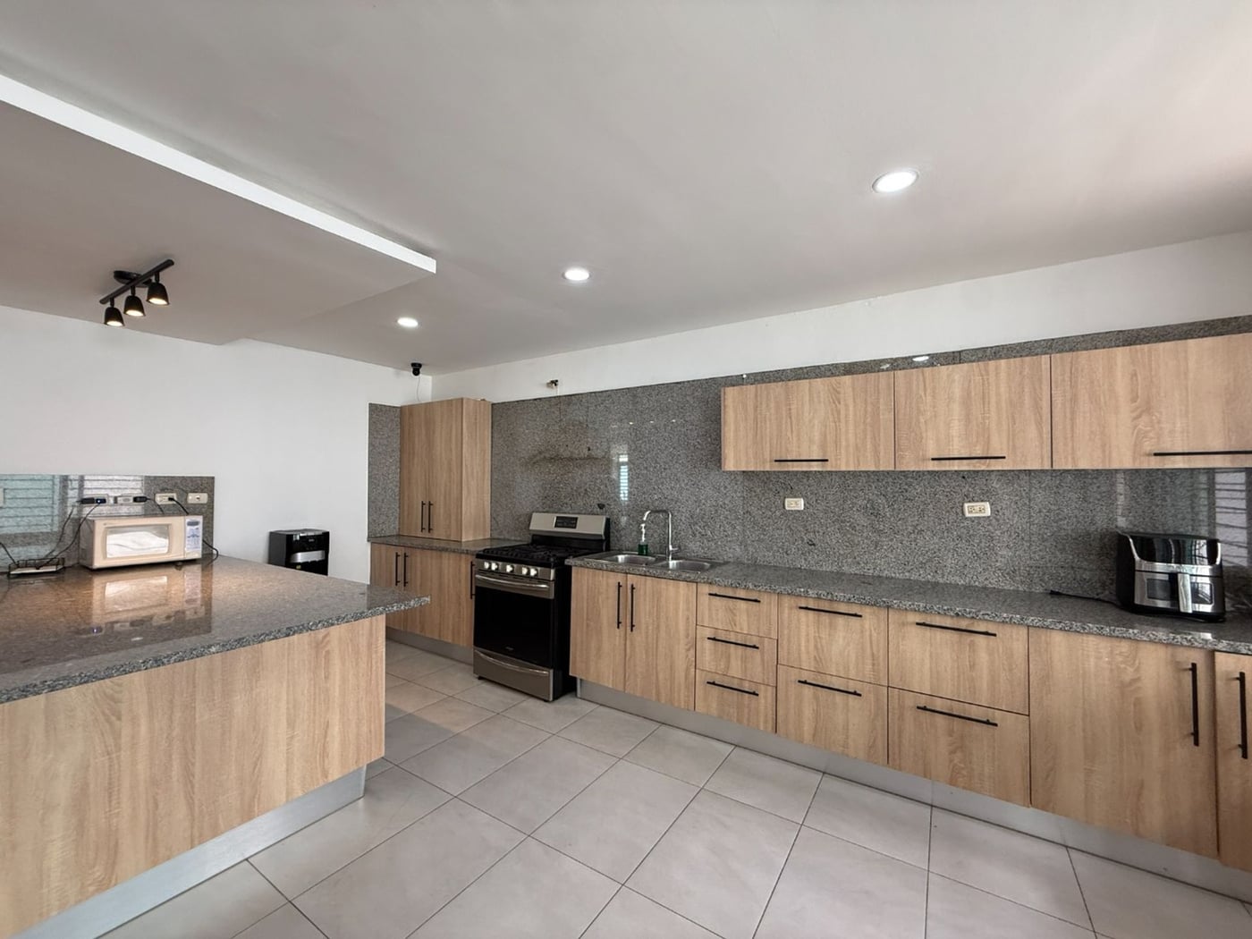 Vendo Casa Moderna Altos Arroyo Hondo III – foto 12
