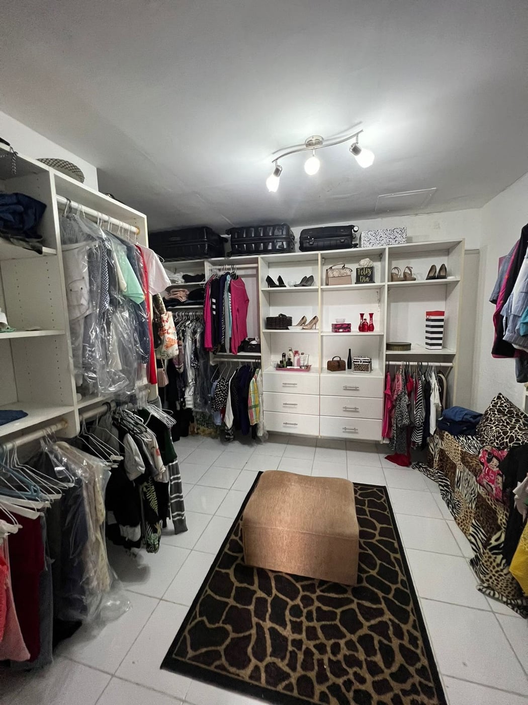 APARTAMENTO EN VENTA 4 DORMITORIOS COLINAS DE LOS – foto 12