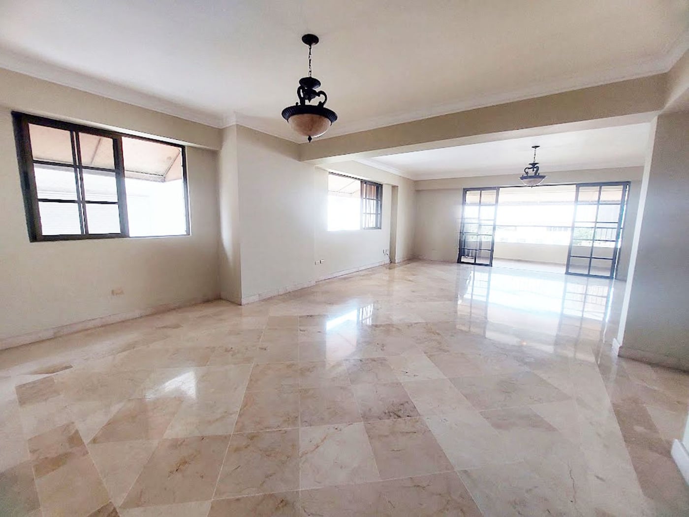 En Avenida Principal Alquiler Piso 6 Cacicazgos – foto 1