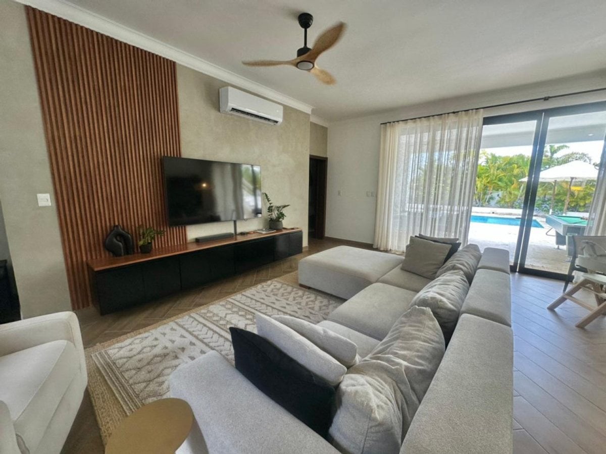 Villa de 3 dormitorios con piscina y terraza – foto 3