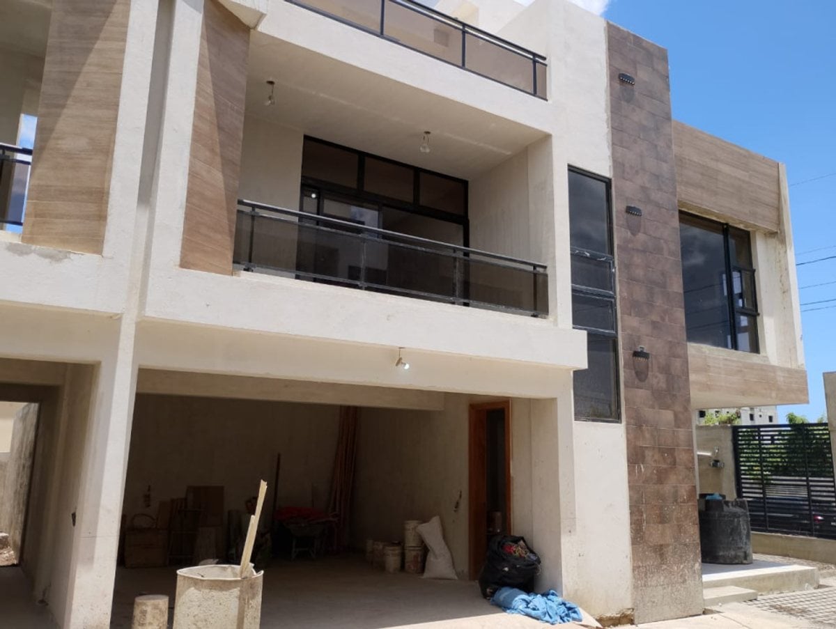 Casa en Prado Oriental, Santo Domingo Este – foto 2