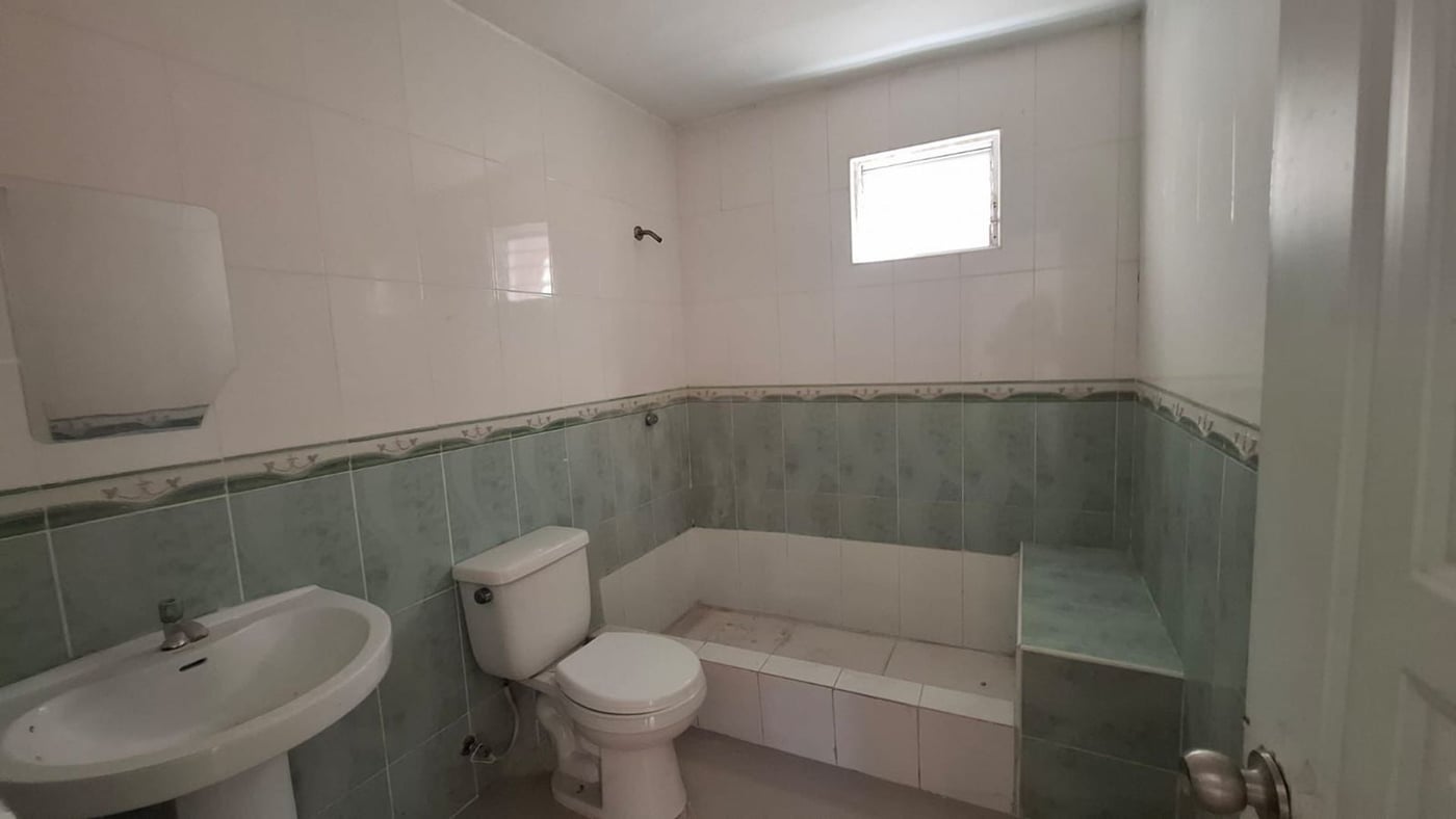 Casa de OPORTUNIDAD De 2 Niveles Villa Mella – foto 12