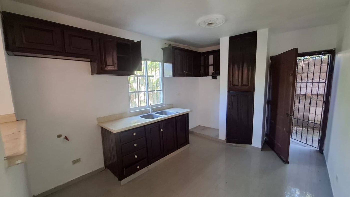 Casa de OPORTUNIDAD De 2 Niveles Villa Mella – foto 6