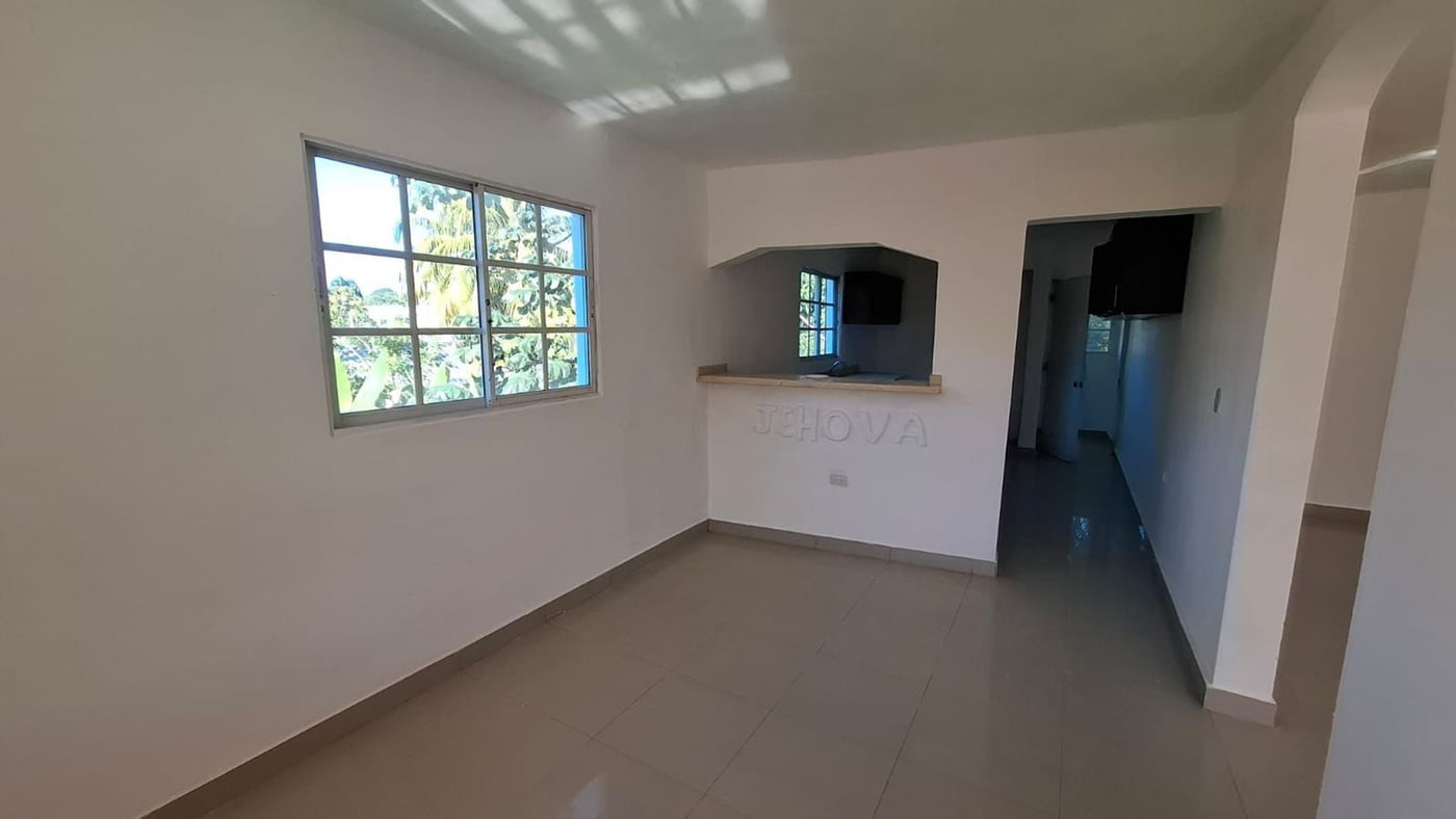 Casa de OPORTUNIDAD De 2 Niveles Villa Mella – foto 4