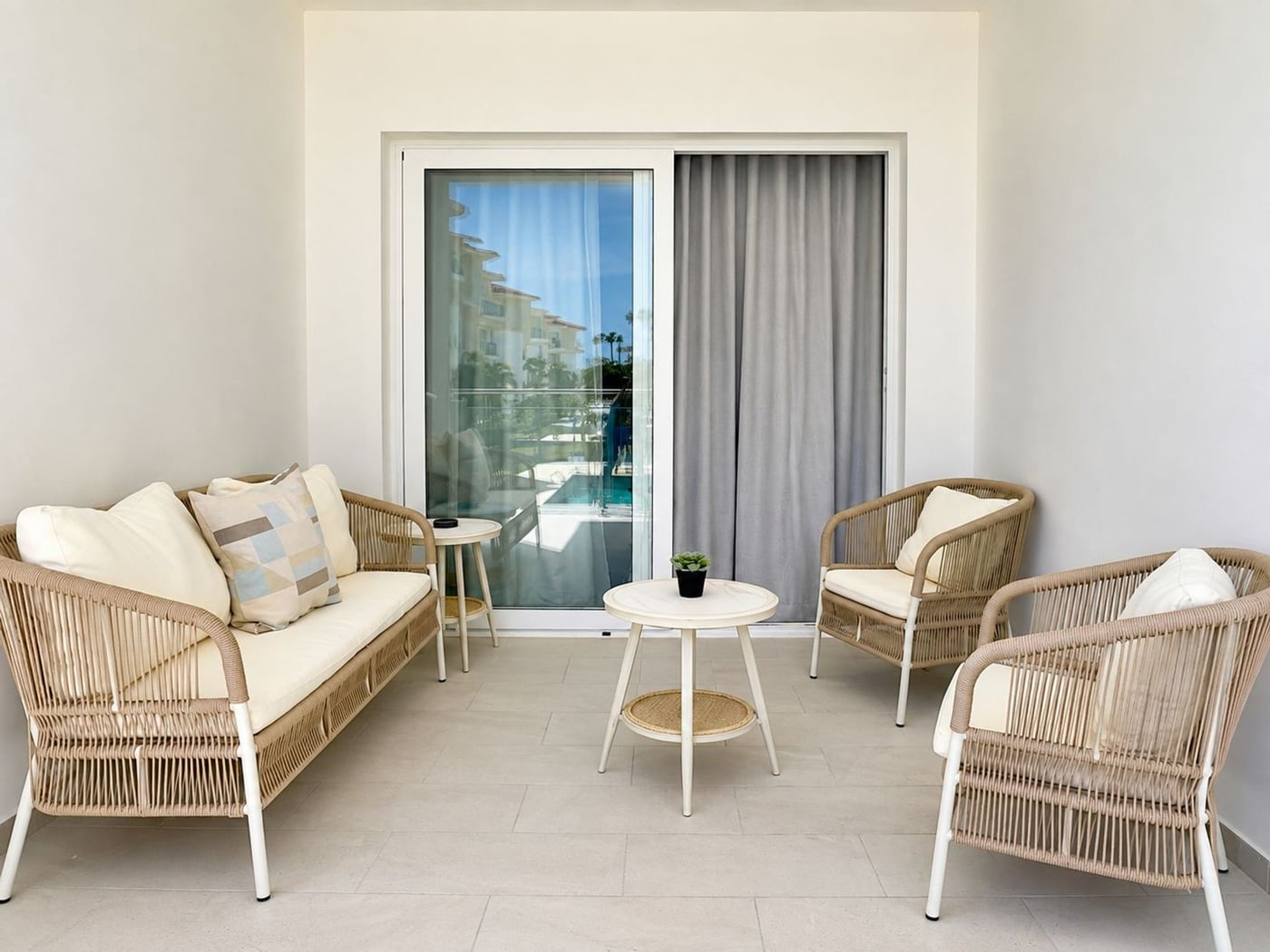 APARTAMENTO CON VISTA AL MAR EN 1RA LÍNEA DE PLAYA – foto 5