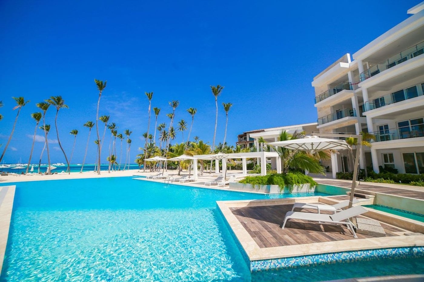 APARTAMENTO CON VISTA AL MAR EN 1RA LÍNEA DE PLAYA – foto 4