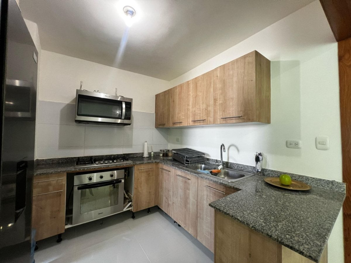 Apartamento con terraza en Colinas de Arroyo Hondo – foto 3