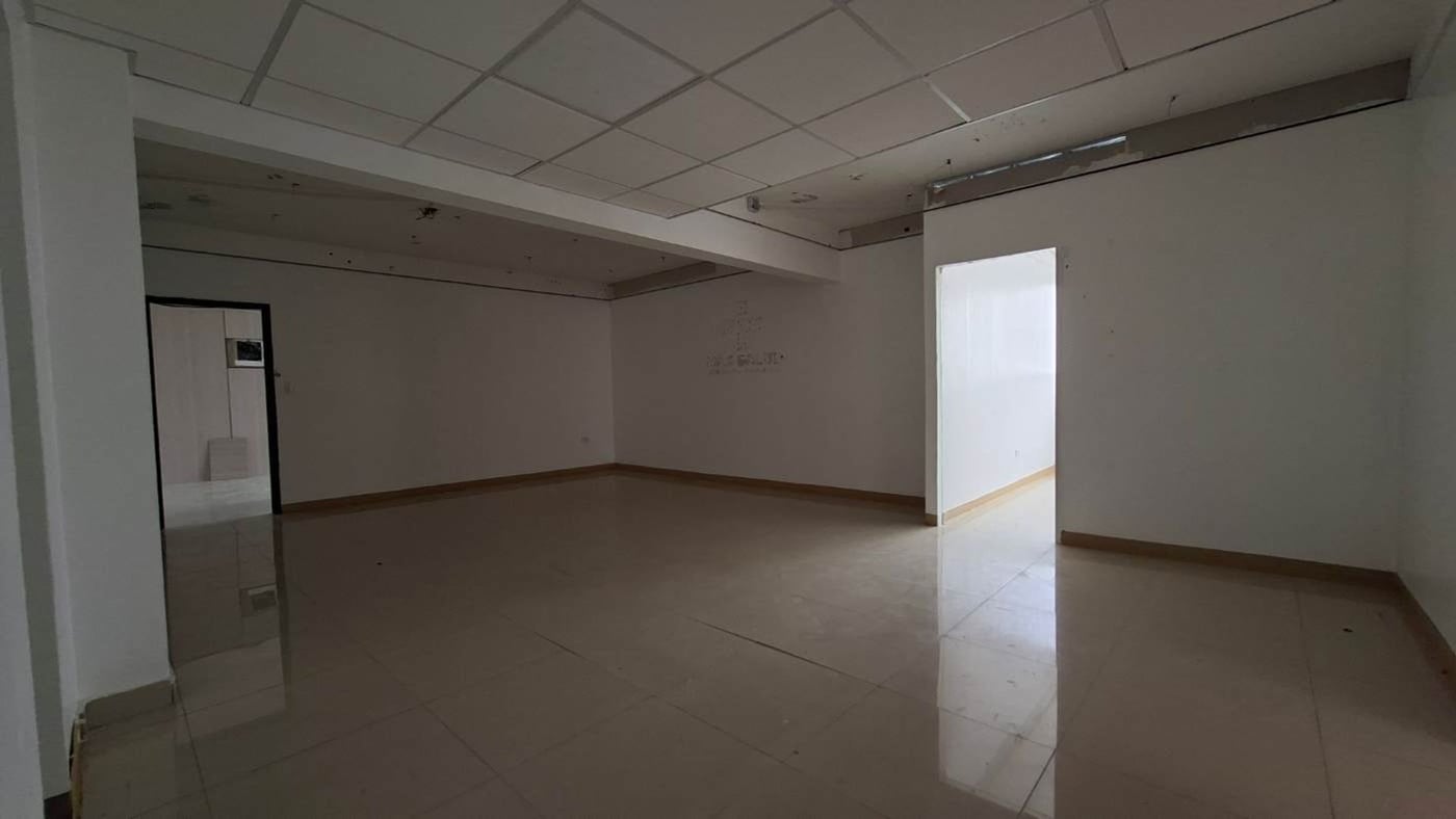 Local comercial amplio 2 niveles Distrito Nacional – foto 9