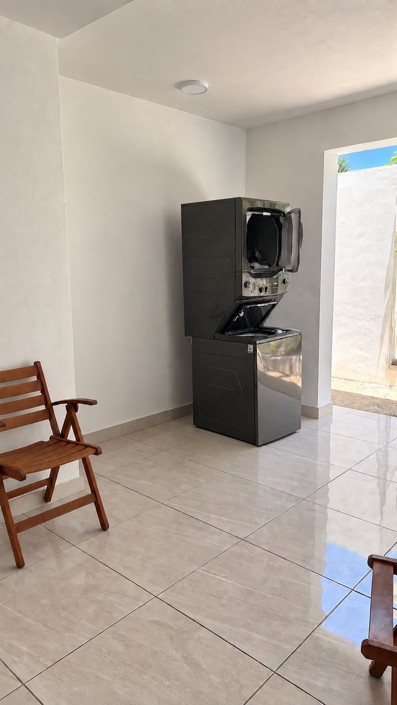 Amplia casa de 2 niveles en Torre Alta – foto 4