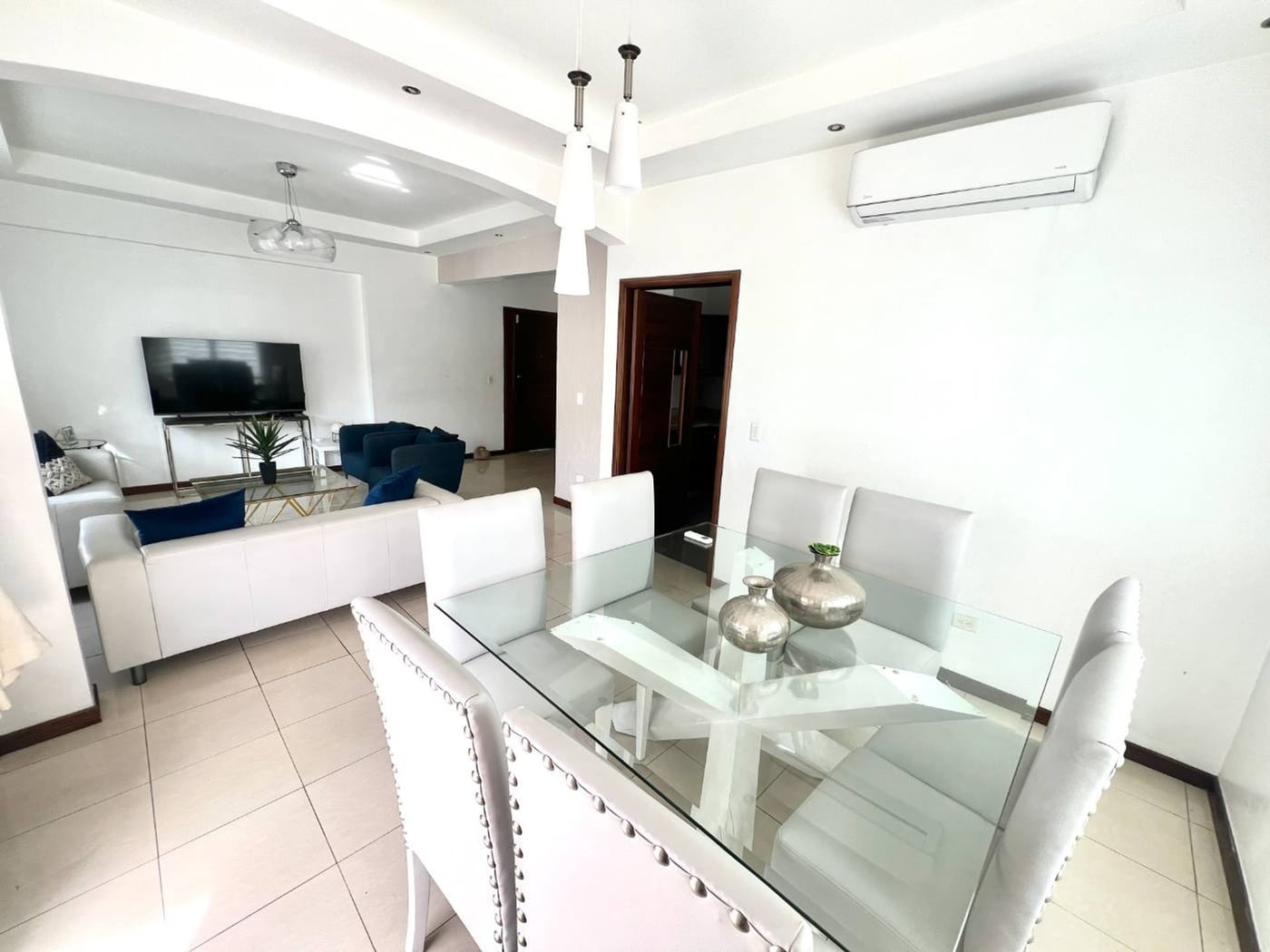 Apartamento 3 habitaciones y 3.5 baños Naco – foto 2