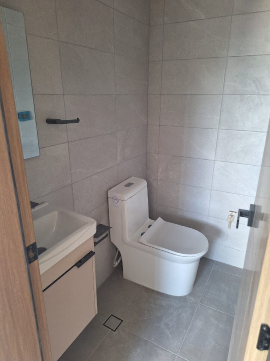 Apartamento en Evaristo Morales, Santo Domingo – foto 5