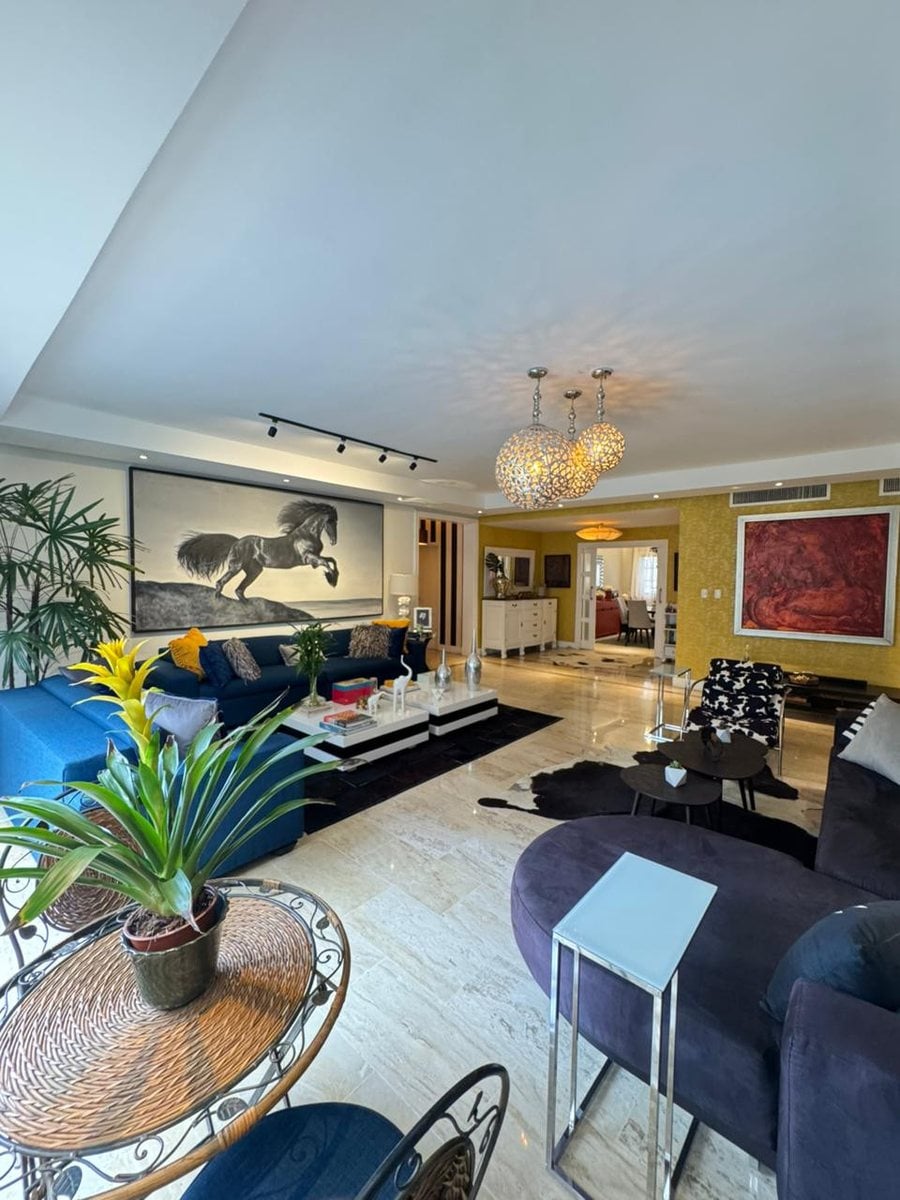 Exclusivo Residencial en Naco | Pocos Apartamentos – foto 1