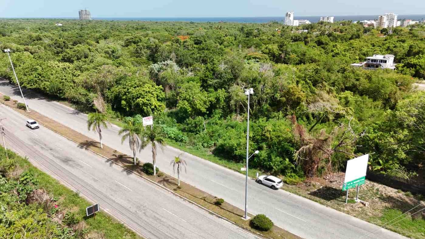 TERRENO EN VENTA BOULEVARD DE JUAN DOLIO GUAYACANE – foto 6