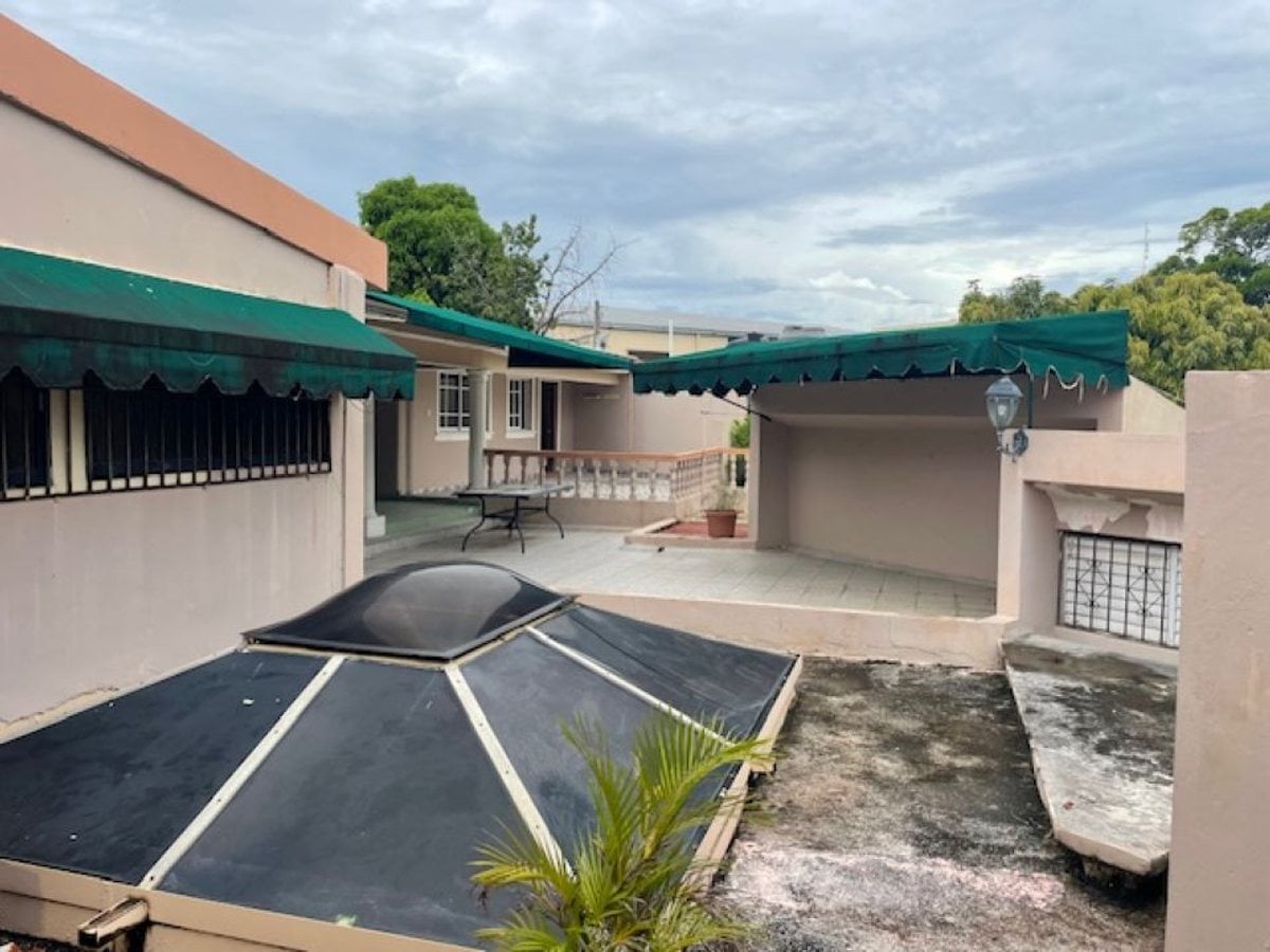 Casa / Solar En Los Restauradores, Santo Domingo D – foto 9