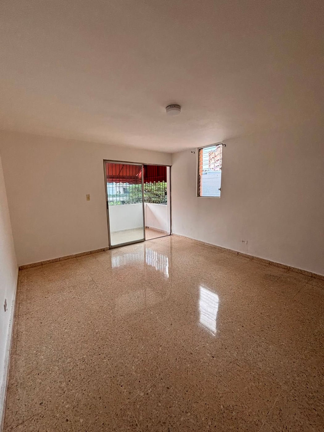 APARTAMENTO EN VENTA BELLA VISTA – foto 2
