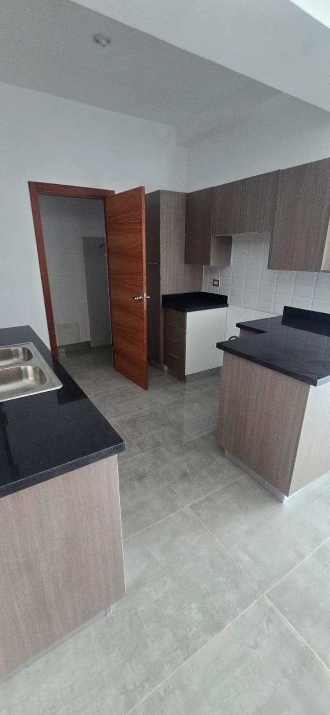 ALQUILER ALTOS DE ARROYO HONDO II – foto 2