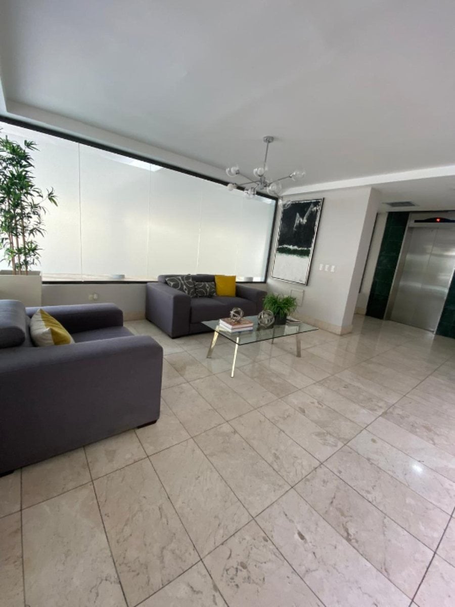 Apartamento en Evaristo Morales, Santo Domingo – foto 8
