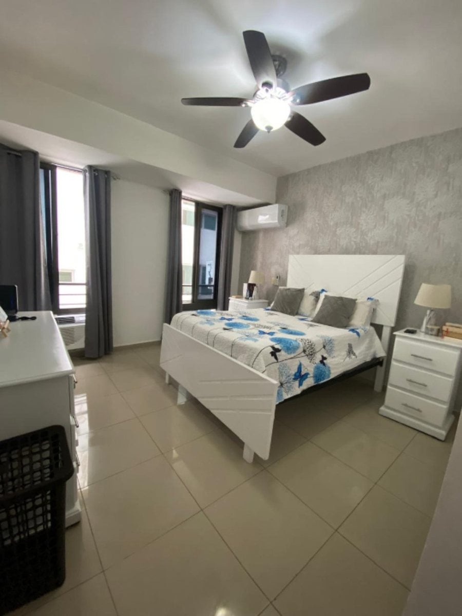 Apartamento en Evaristo Morales, Santo Domingo – foto 10