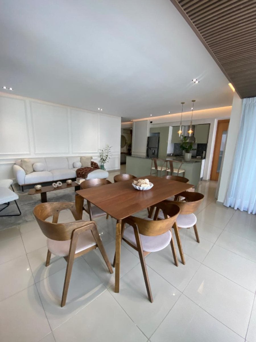 Apartamento en Evaristo Morales, Santo Domingo – foto 4