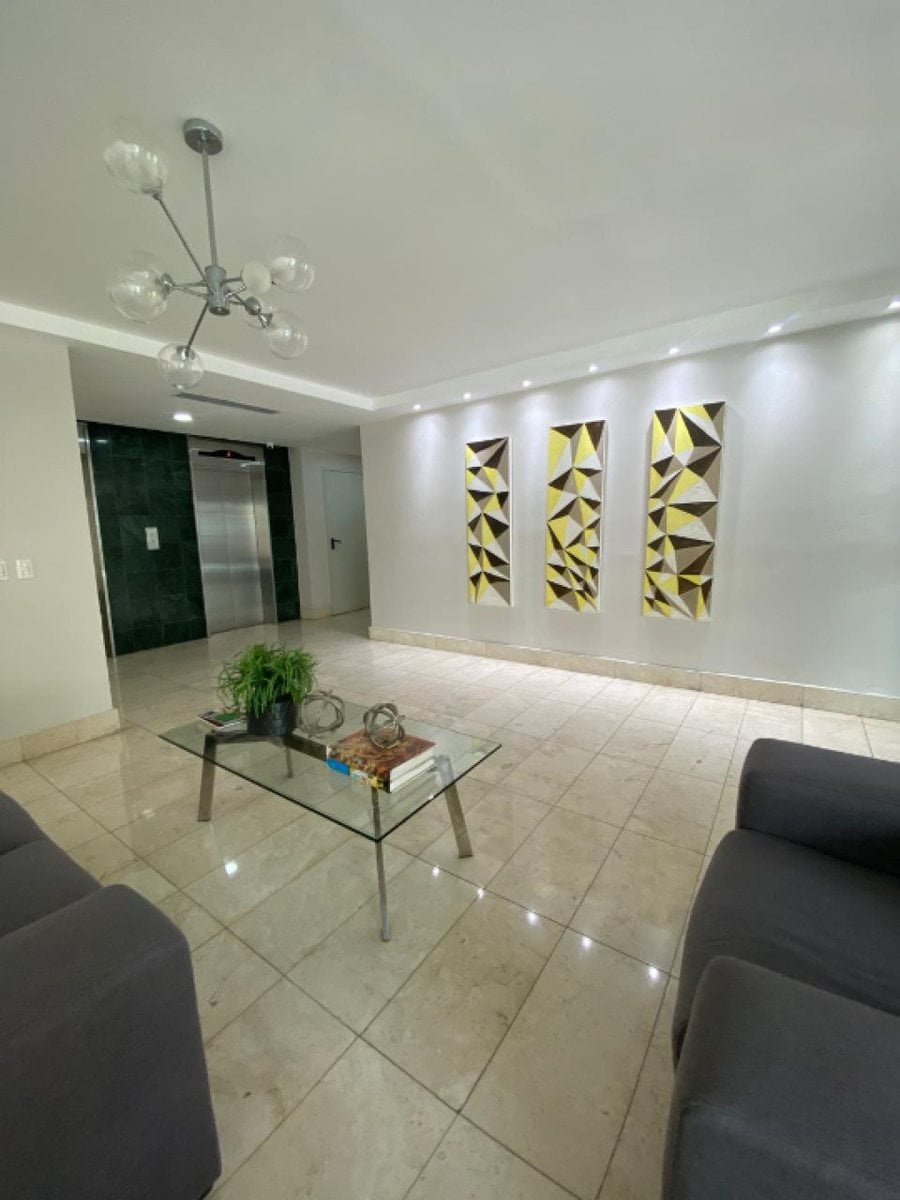 Apartamento en Evaristo Morales, Santo Domingo – foto 9