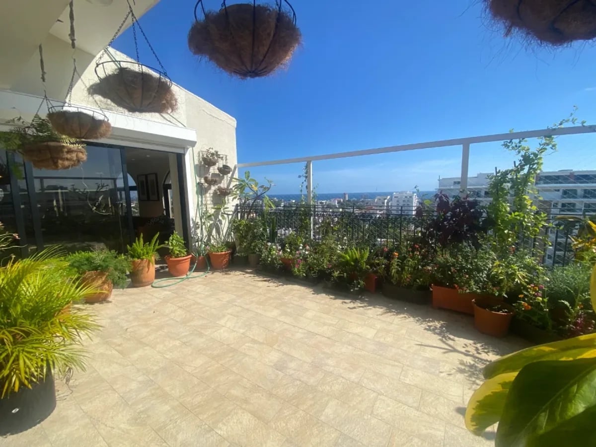 Apartamento en Gazcue, 4H/4B/3P, V. Venta – foto 8