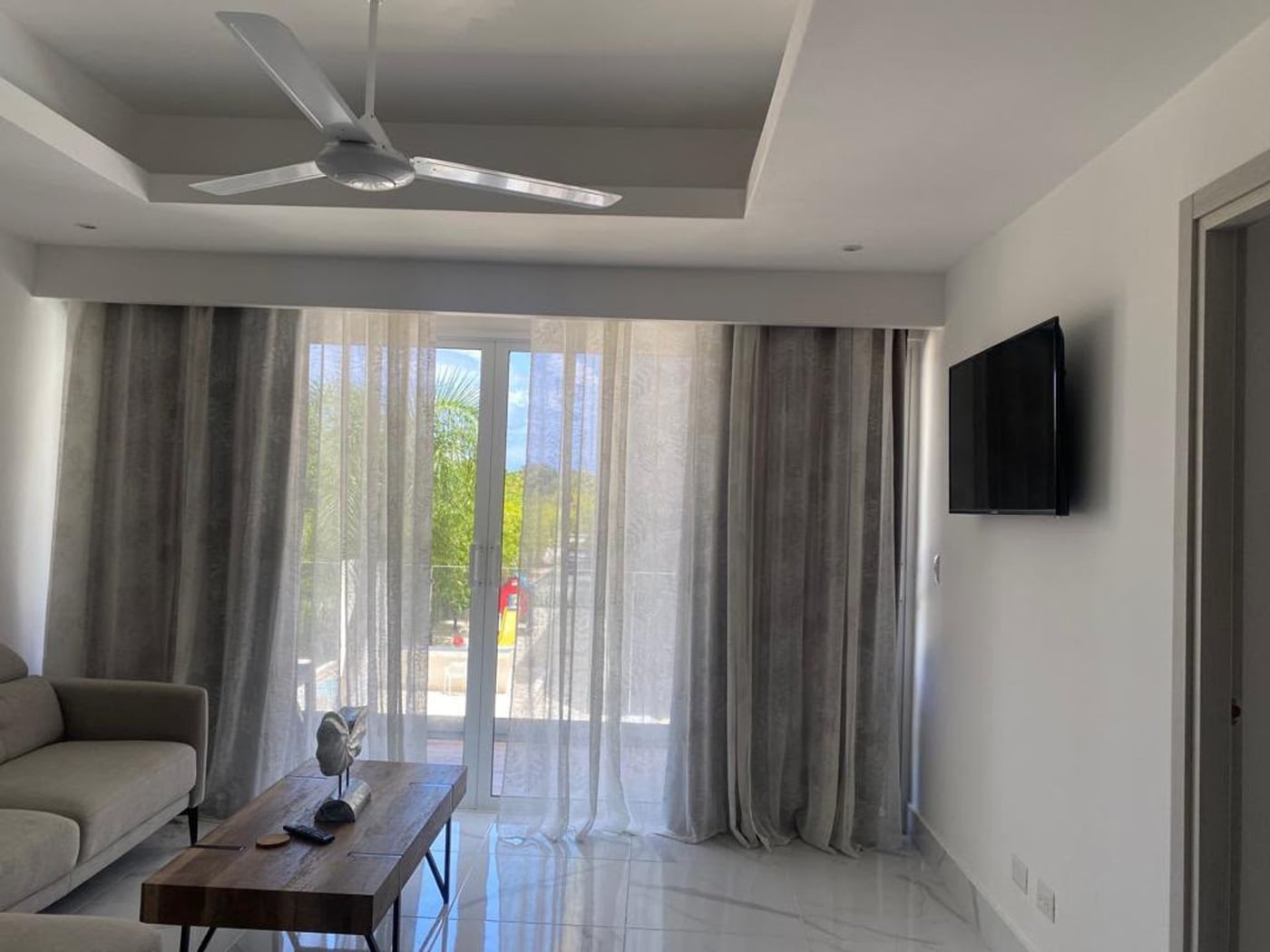 Apartamento de 2 habitaciones en Ciudad Las Canas – foto 2