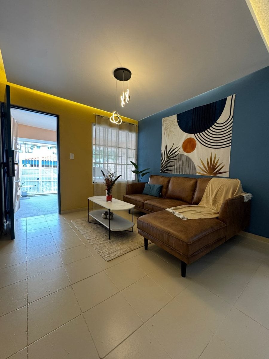 CASA AMUEBLADA EN VENTA- ALTOS DE ARROYO HONDO III – foto 1