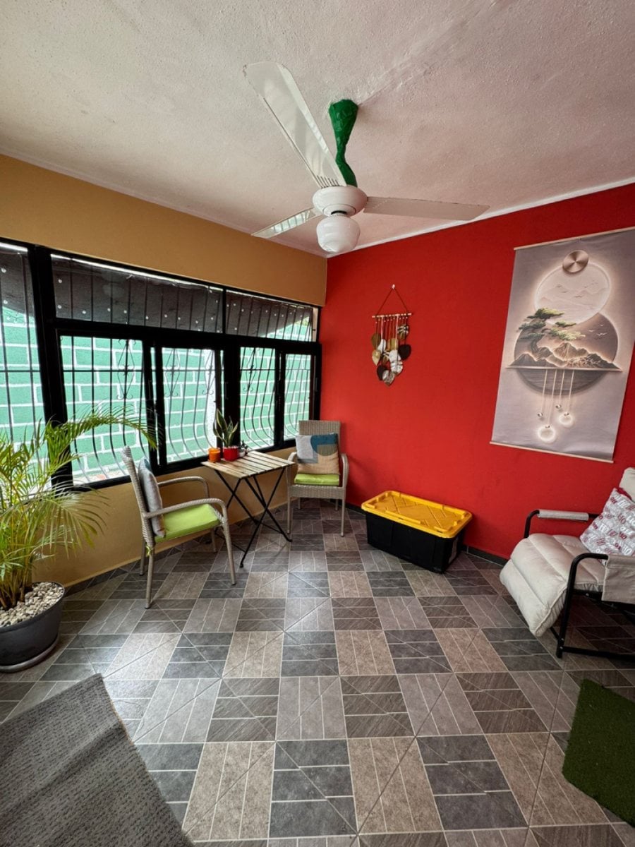 CASA AMUEBLADA EN VENTA- ALTOS DE ARROYO HONDO III – foto 2