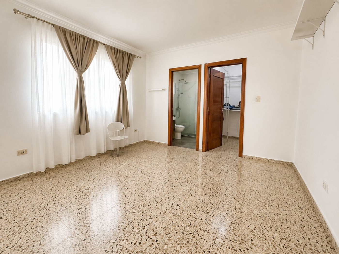 CASA EN VENTA 3 HAB COLINA DE LOS RIOS – foto 4