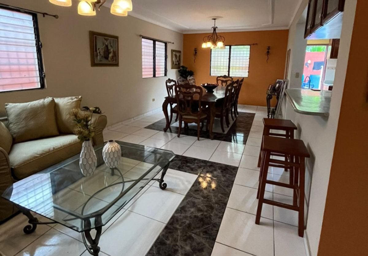 Casa en Urbanización Lucerna, Santo Domingo Este – foto 3