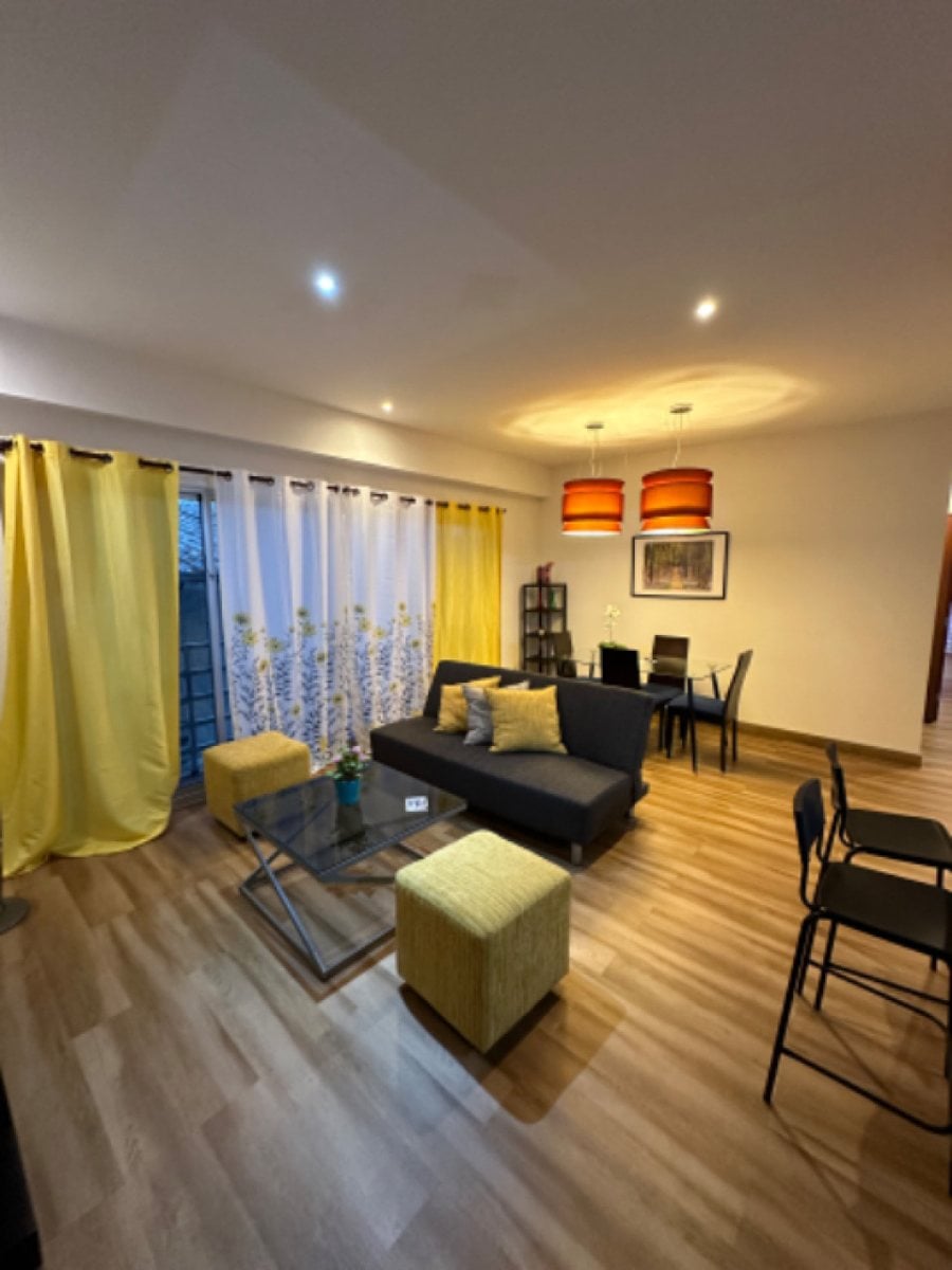 Apartamento amueblado en alquiler en Evaristo Morales – foto 1
